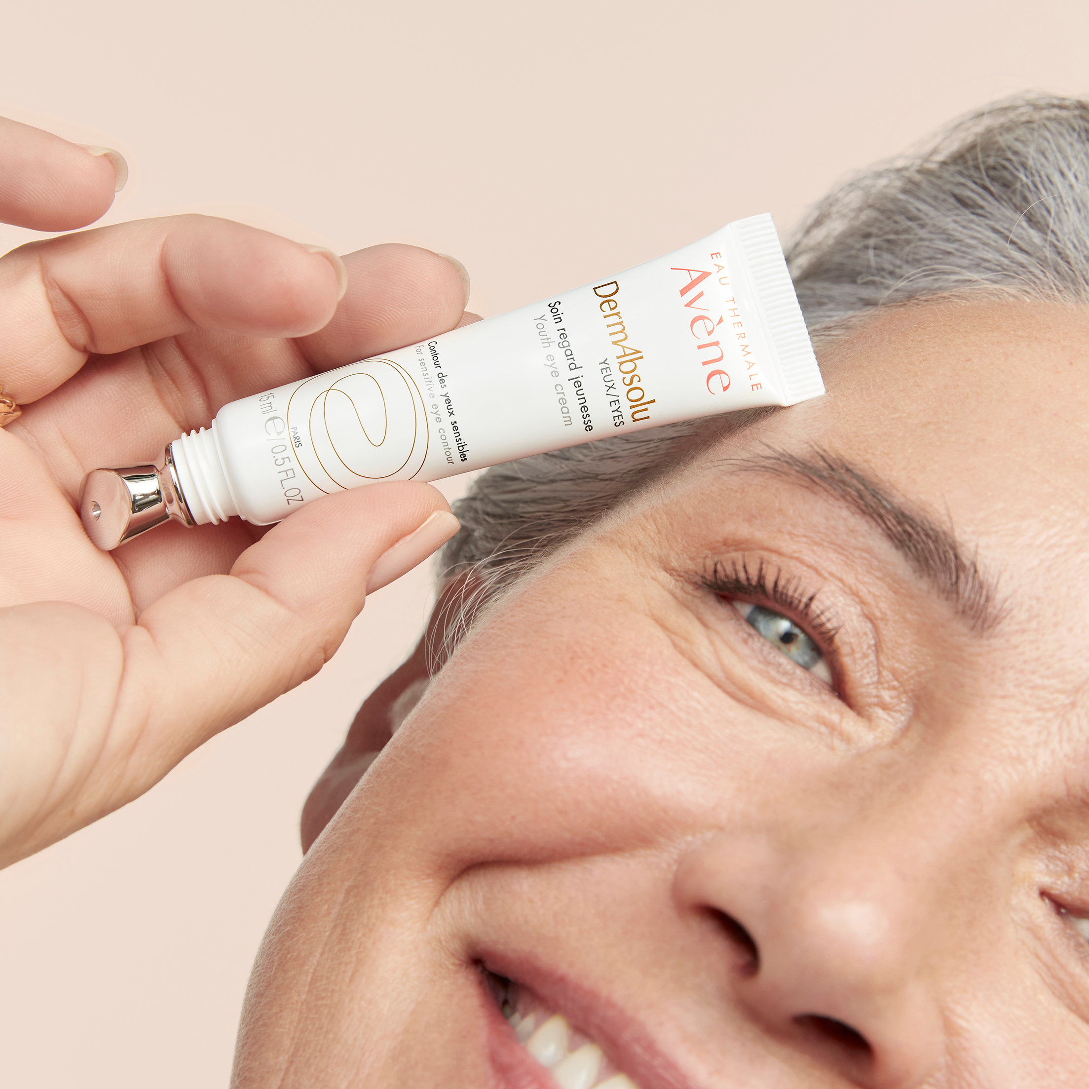 BRIGHTENING EYE CARE